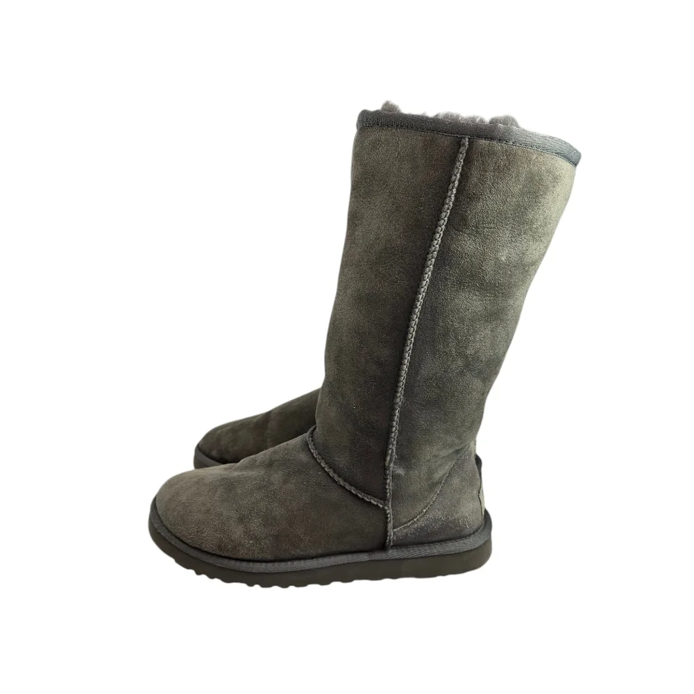Ugg 5185 gray tall classic shearling boots